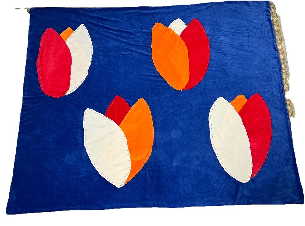 Unique Handmade Velour Tuplip Appliquรฉ 72x 60 Blanket EUC